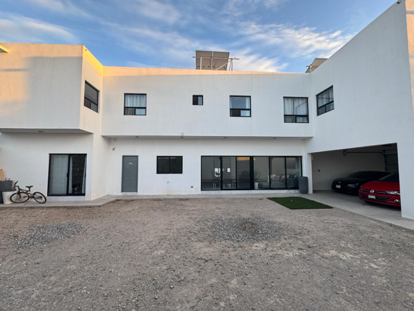 Casa en venta en Manuel Gomez Morin, Juárez — foto 3 de 30