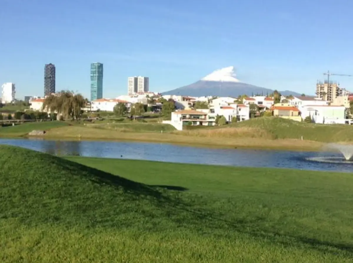 Casa en venta en La Vista Contry Club, San Andrés Cholula — foto 1 de 31