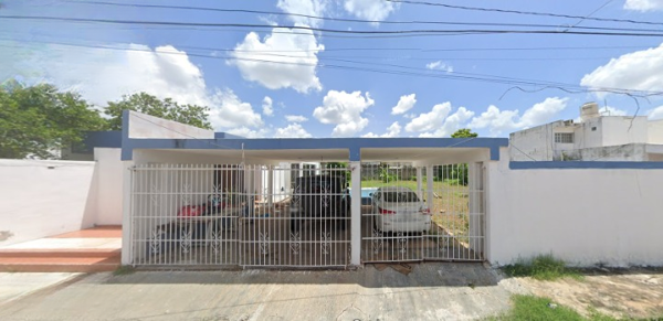 CASA EN RECUPERACIÓN BANCARIA EN C 31 No. 104 LAS BRISAS, MÉRIDA YUCATÁN.