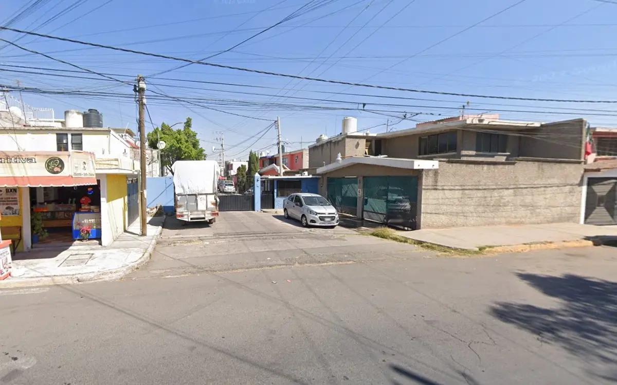 Casa en venta en Valle de Aragón 3ra. Sección Oriente, Ecatepec de Morelos — foto 1 de 18