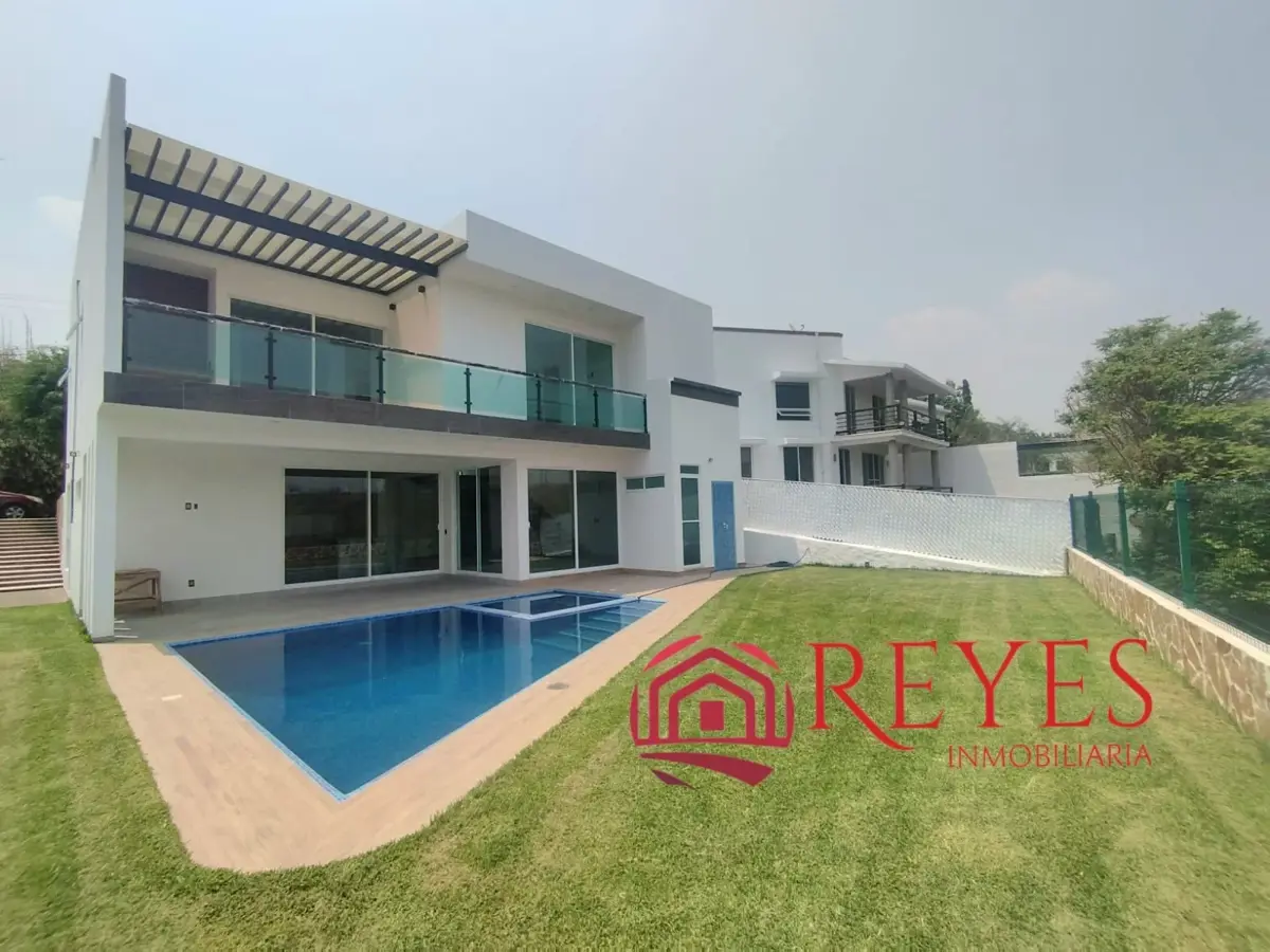 Casa en venta en Lomas de Cocoyoc, Atlatlahucan — foto 1 de 19