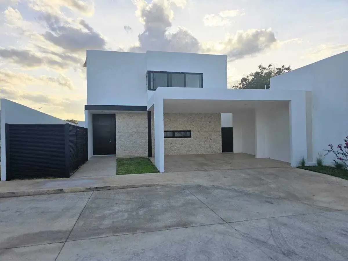 Casa en renta en Temozon Norte, Mérida — foto 1 de 15