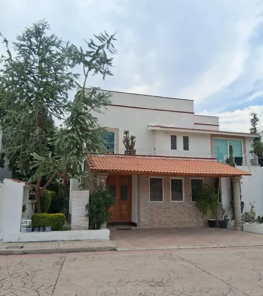 Casa en Venta  cerca del parque acuatico Tepetongo   Club de Golf