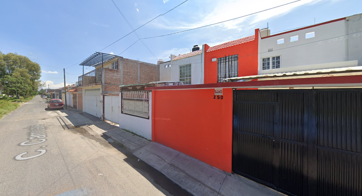 Casa en venta en Don Gu, Celaya — foto 1 de 10