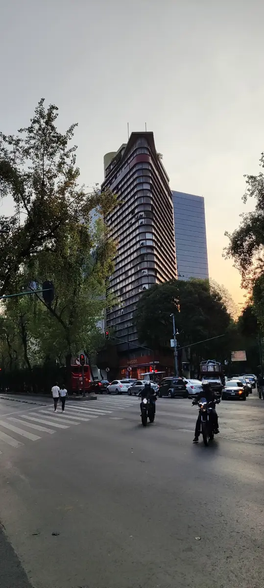 Edificio en renta en Juarez, Cuauhtémoc — foto 1 de 6