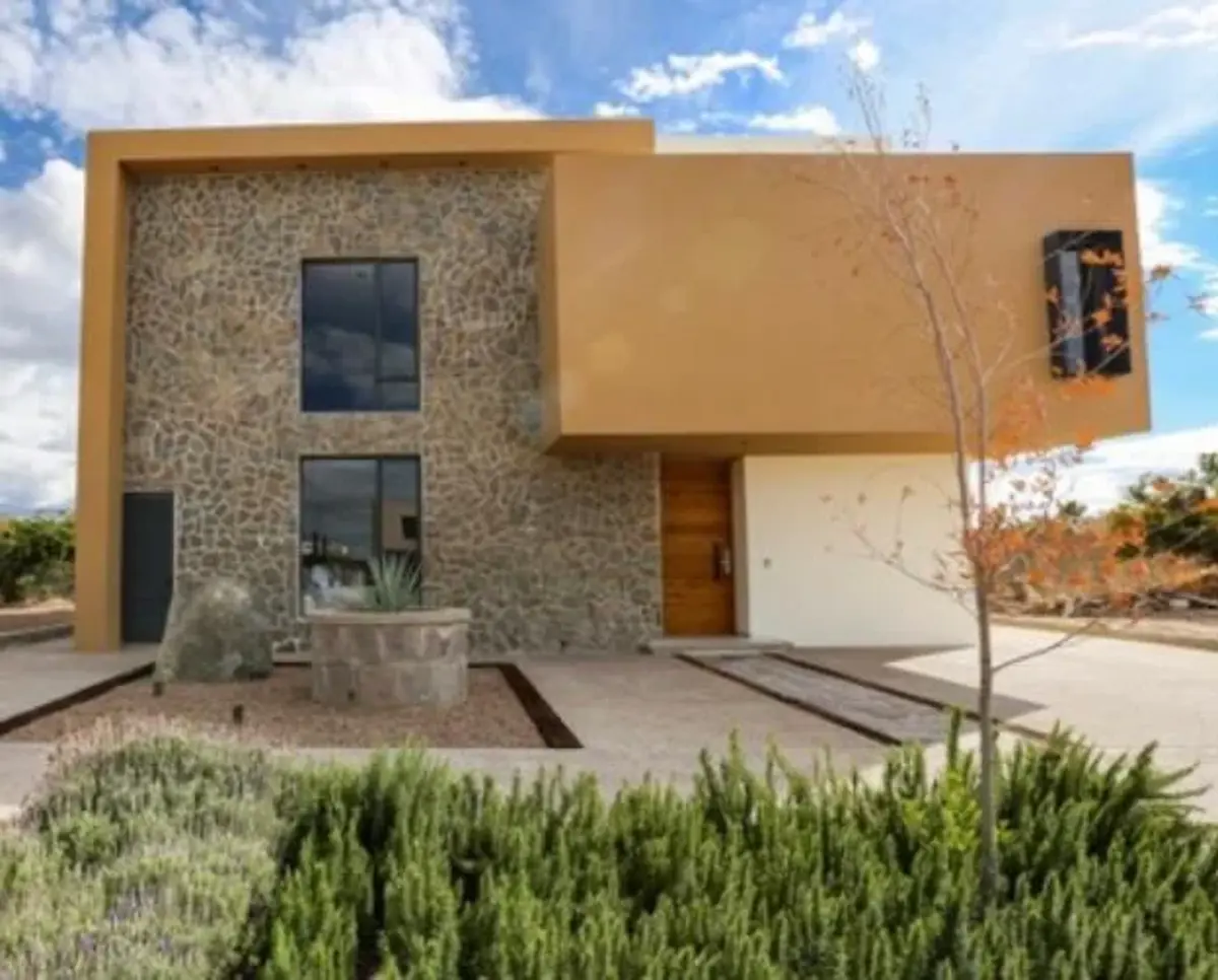 Casa en venta en Jardines del Bosque, San Miguel de Allende — foto 1 de 28