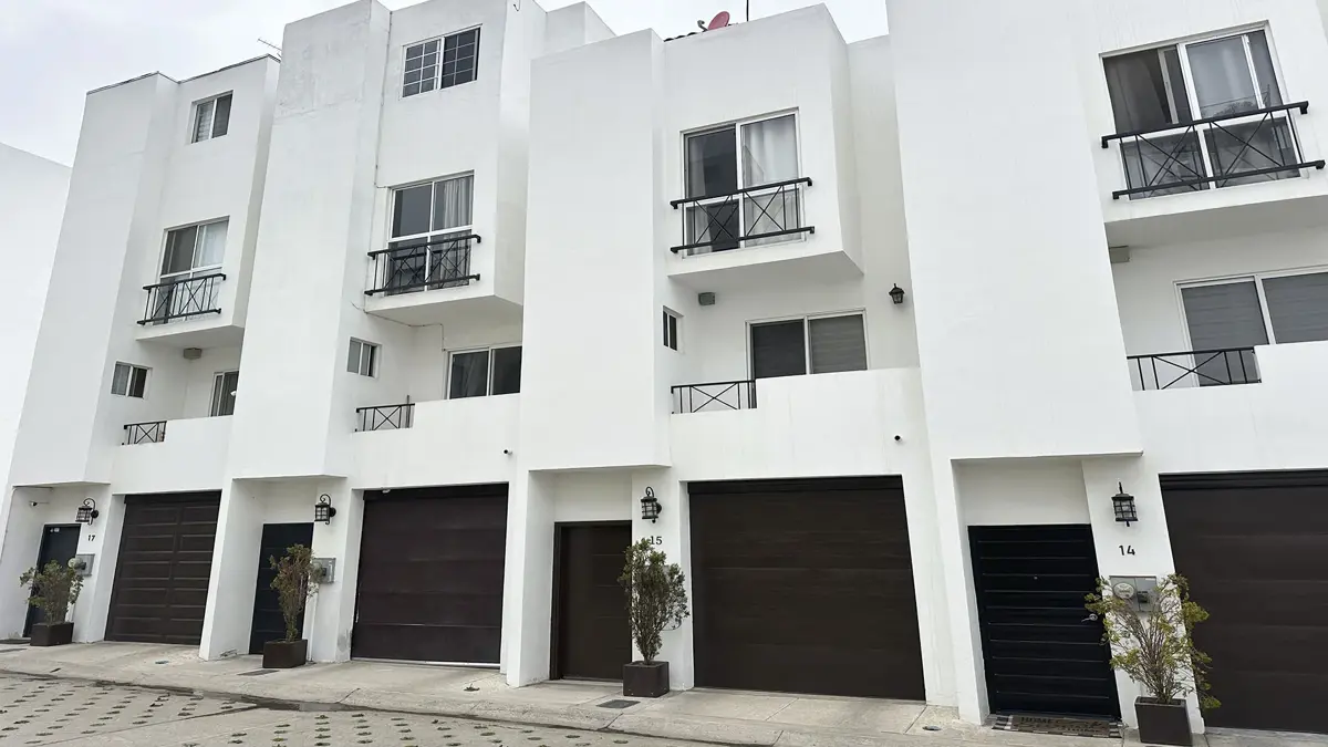 Casa en venta en Linda Vista, Tijuana — foto 1 de 21