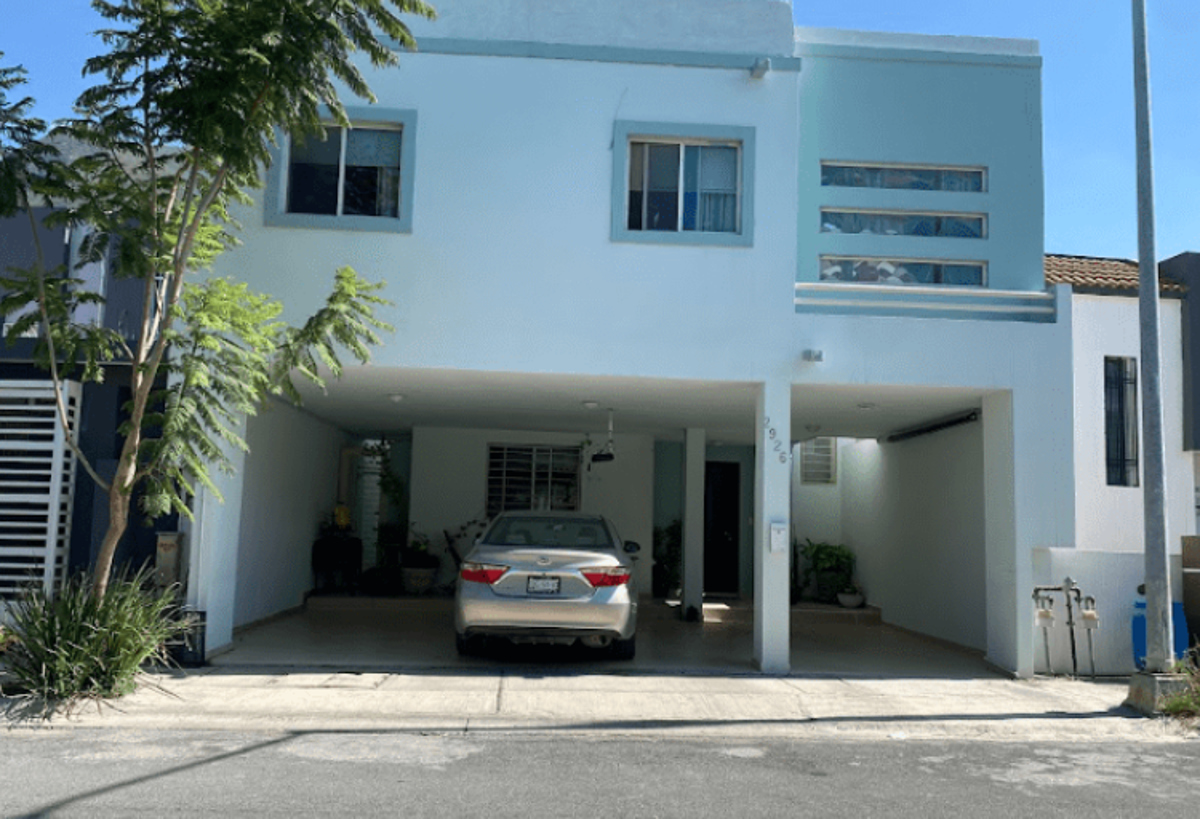 Casa en venta en Bosques del Contry, Guadalupe — foto 1 de 9
