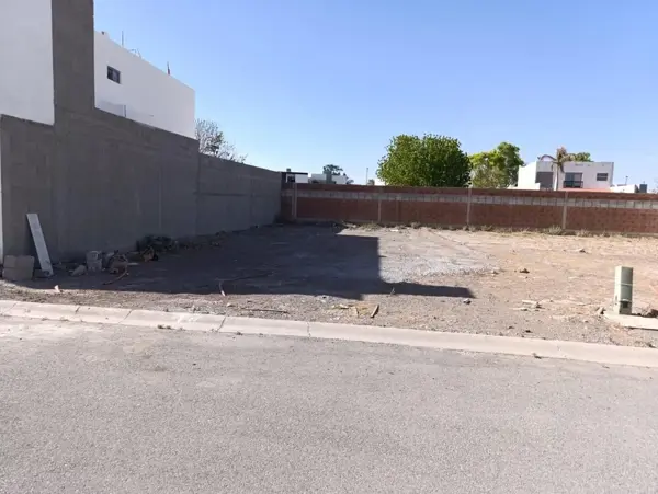 Terreno en venta en Villas del Renacimiento, Torreón — foto 3 de 6