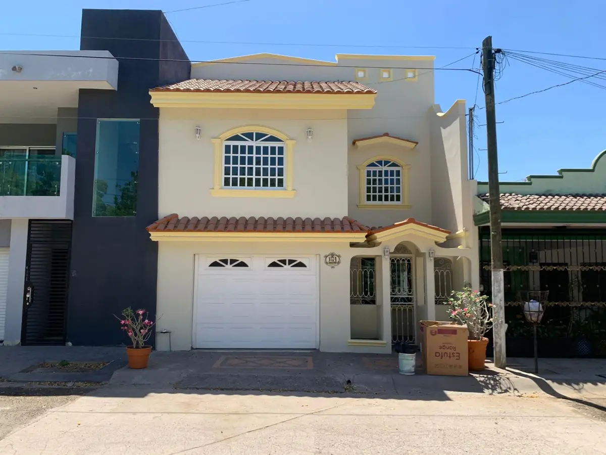 Casa en venta en INFONAVIT Barrancos, Culiacán — foto 1 de 18