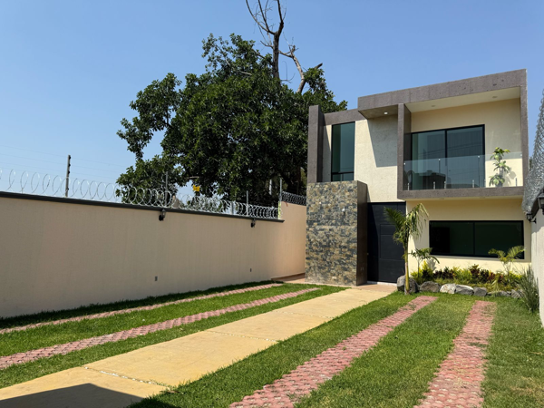 Casa en venta en Las Fuentes, Jiutepec — foto 2 de 12