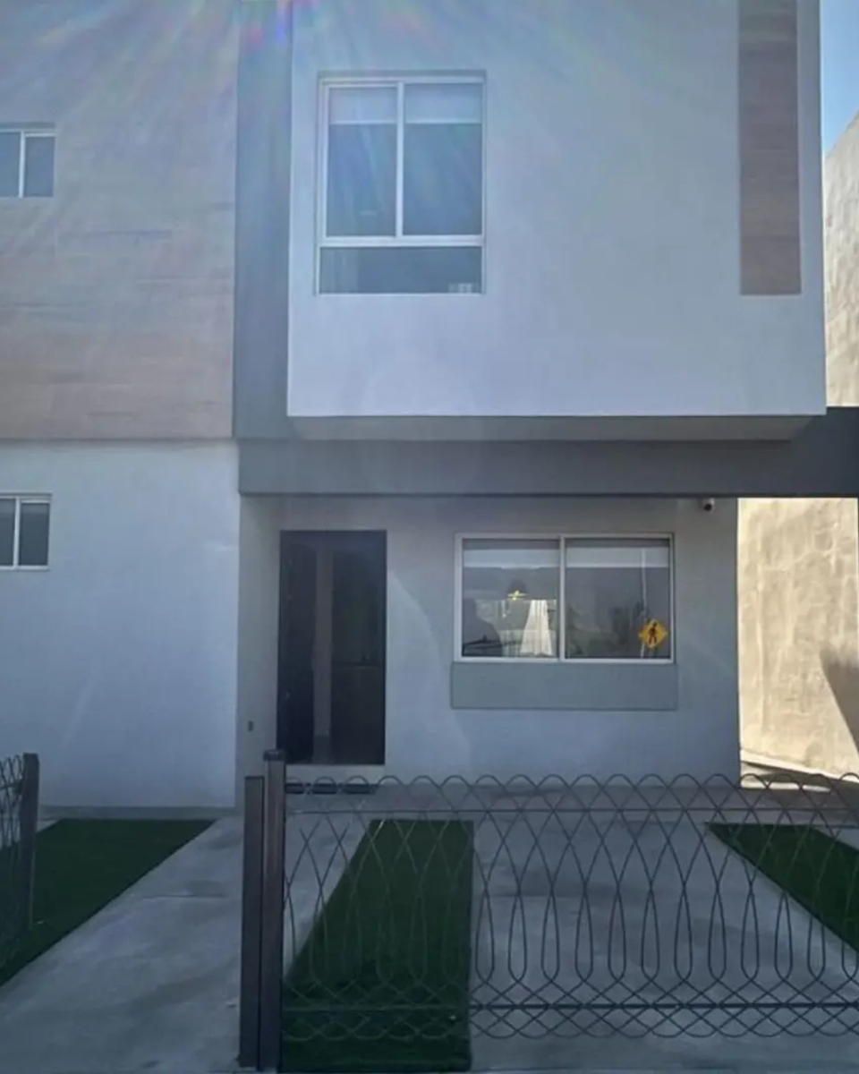 CASA EN VENTA REAL ANKARA AL PONIENTE DE SALTILLO CASA EN VENTA REAL ANKARA AL PONIENTE DE SALTILLO
