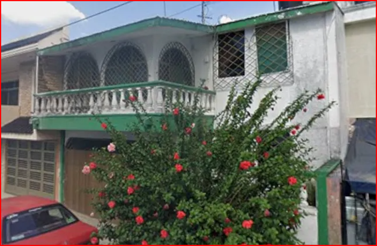 Casa en venta en Versalles Sur, Tepic — foto 1 de 12
