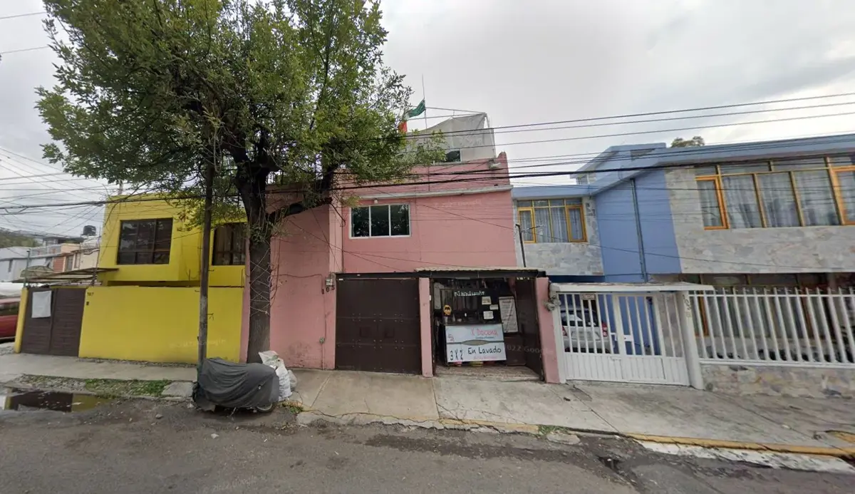 Casa en venta en C.T.M. Atzacoalco, Gustavo A. Madero — foto 1 de 16