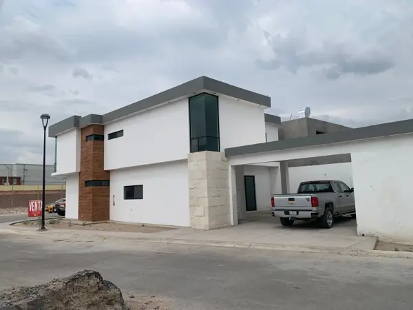 Casa en venta en Los Viñedos, Torreón — foto 2 de 21