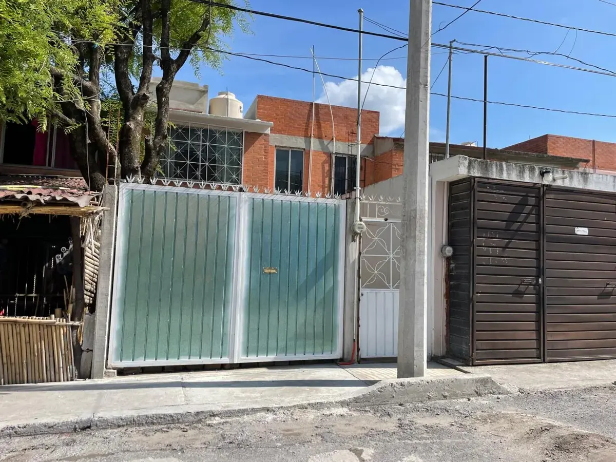 Casa en venta en Las Juntas, Tlaltizapán de Zapata — foto 1 de 25