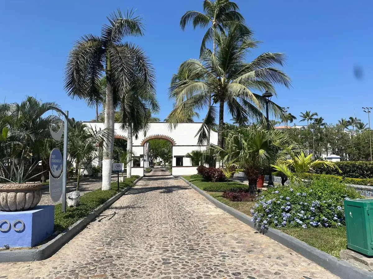 Departamento en renta en Zona Hotelera Norte, Puerto Vallarta — foto 1 de 10