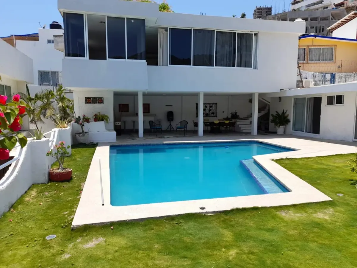 Casa en venta en Costa Azul, Acapulco de Juárez — foto 1 de 7