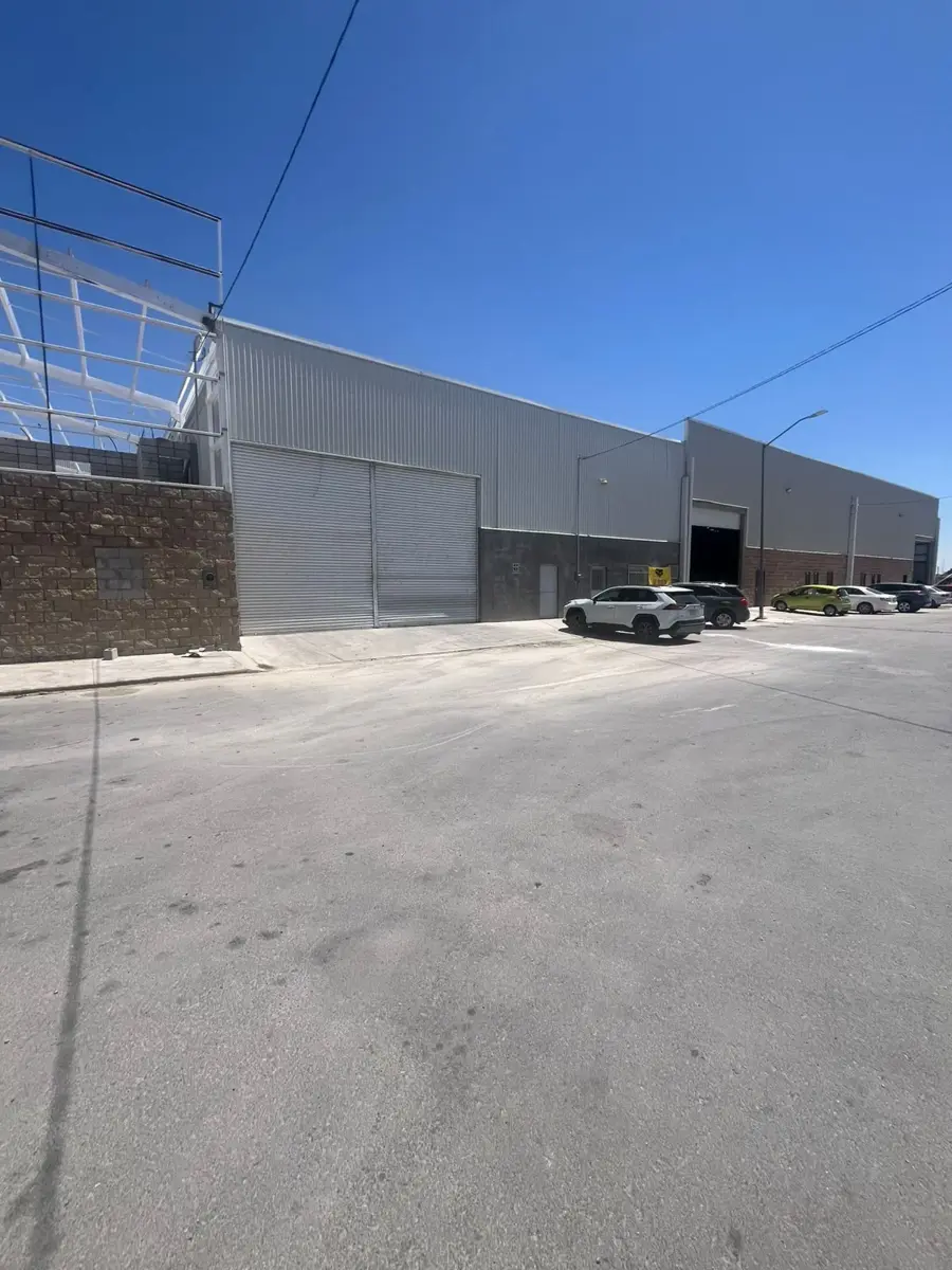 Bodega en renta Col. San Felipe, 800 m2 Bodega en renta Col. San Felipe, 800 m2
