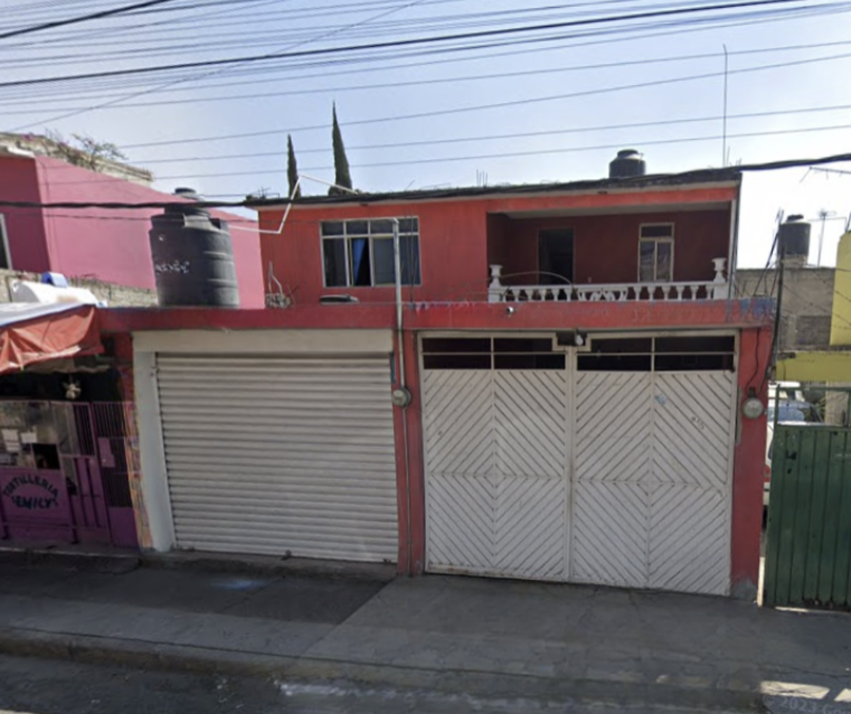 Casa en venta en Vergel de Guadalupe, Nezahualcóyotl — foto 1 de 6