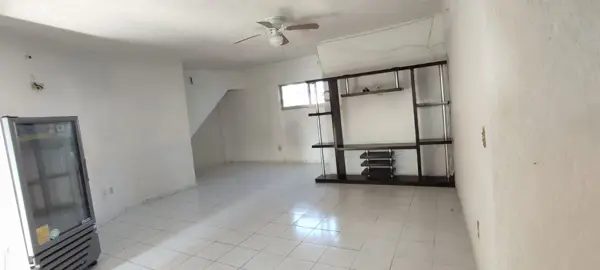 departamento 3 recamaras a unos metros del mercado