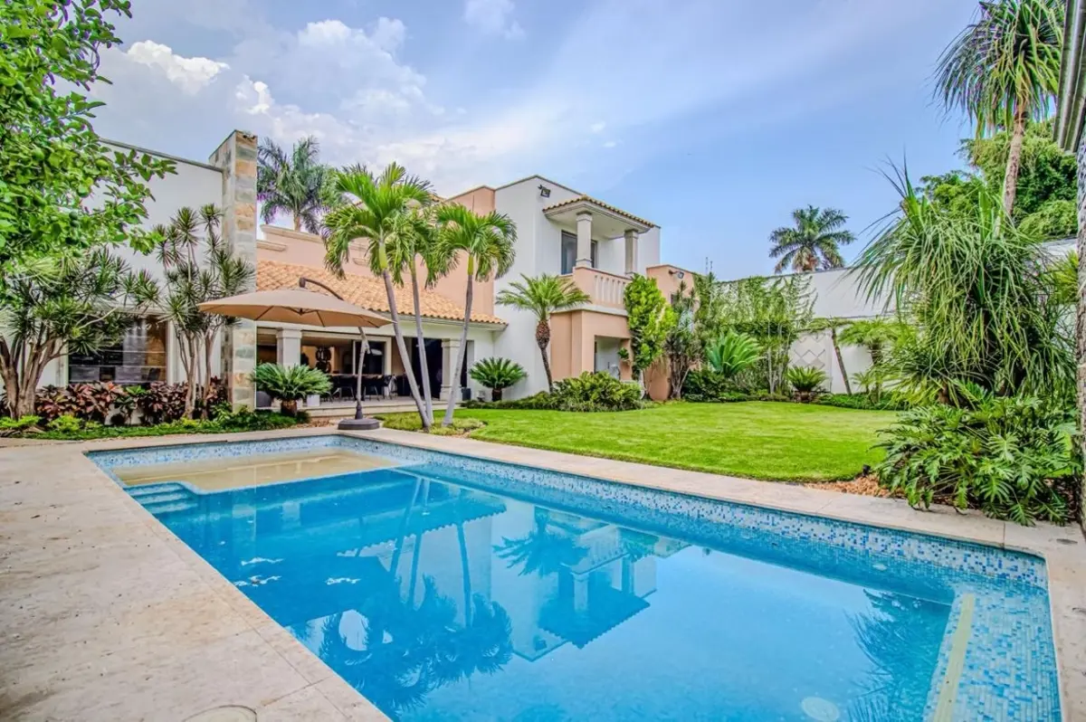 Casa en venta en San Jerónimo Ahuatepec, Cuernavaca — foto 1 de 26