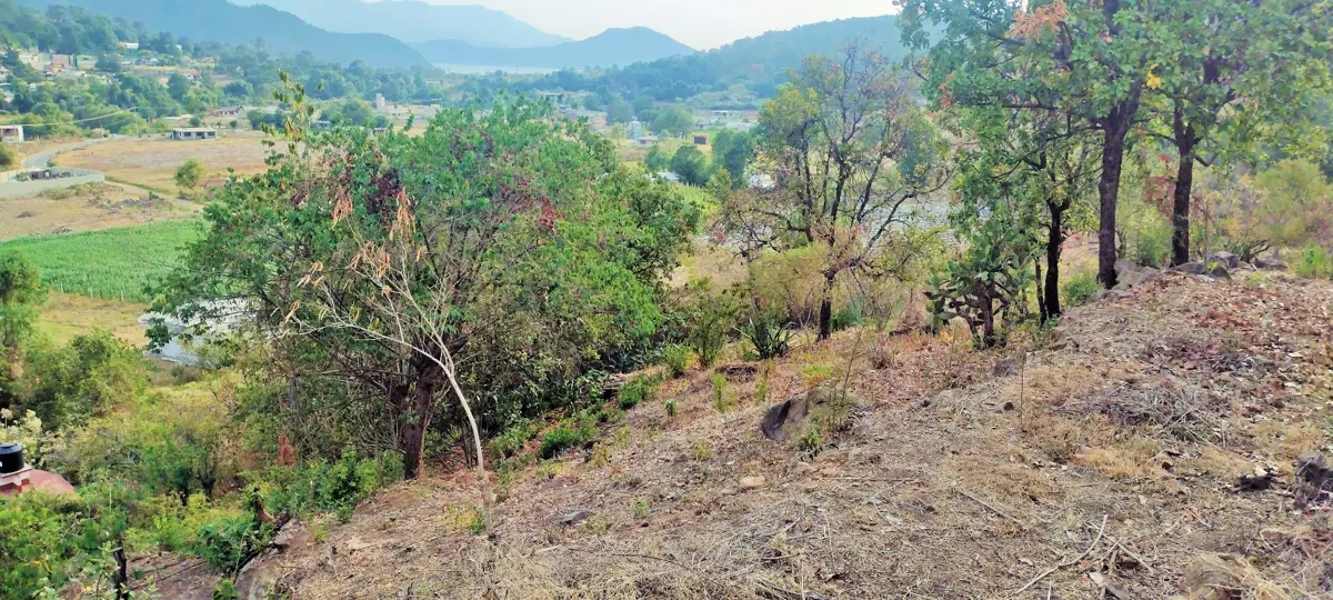 Terreno en venta en Valle de Bravo, Valle de Bravo — foto 1 de 11