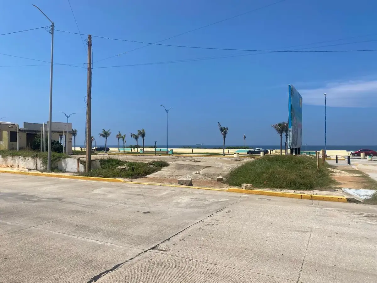 Terreno en venta en Coatzacoalcos Centro, Coatzacoalcos — foto 1 de 9