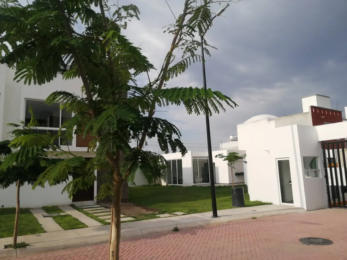 Casa en venta en Residencial Santa Fe, Corregidora — foto 1 de 28