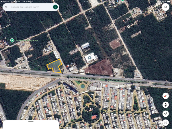 Terreno comercial, avenida Huayacan 6000 mts