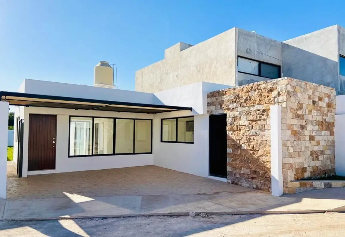 Casa en venta en Chichi Suarez, Mérida — foto 1 de 14