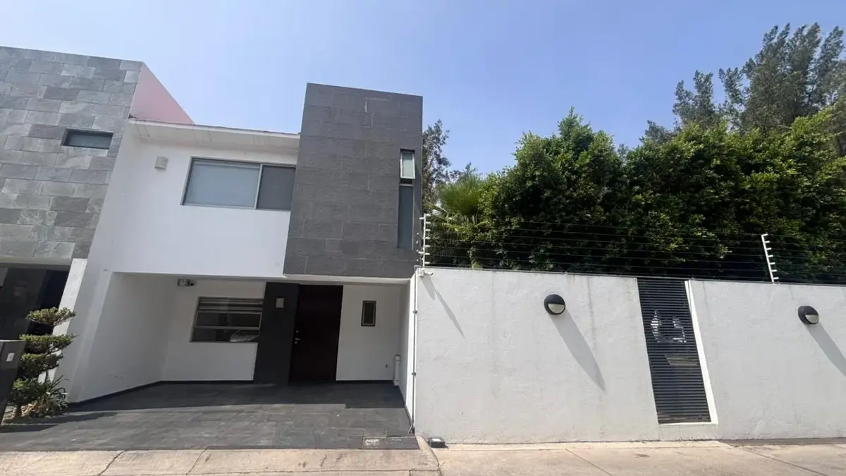 Casa en venta en Girasoles Acueducto, Zapopan — foto 1 de 30