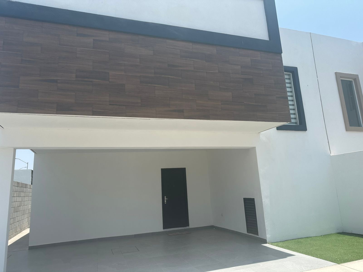 Casa en venta en Ampliación la Rosita, Torreón — foto 1 de 27