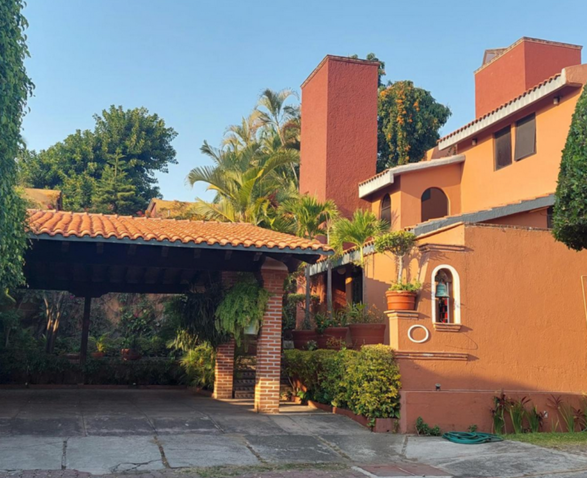 Casa en renta en Rinconada Palmira, Cuernavaca — foto 1 de 31