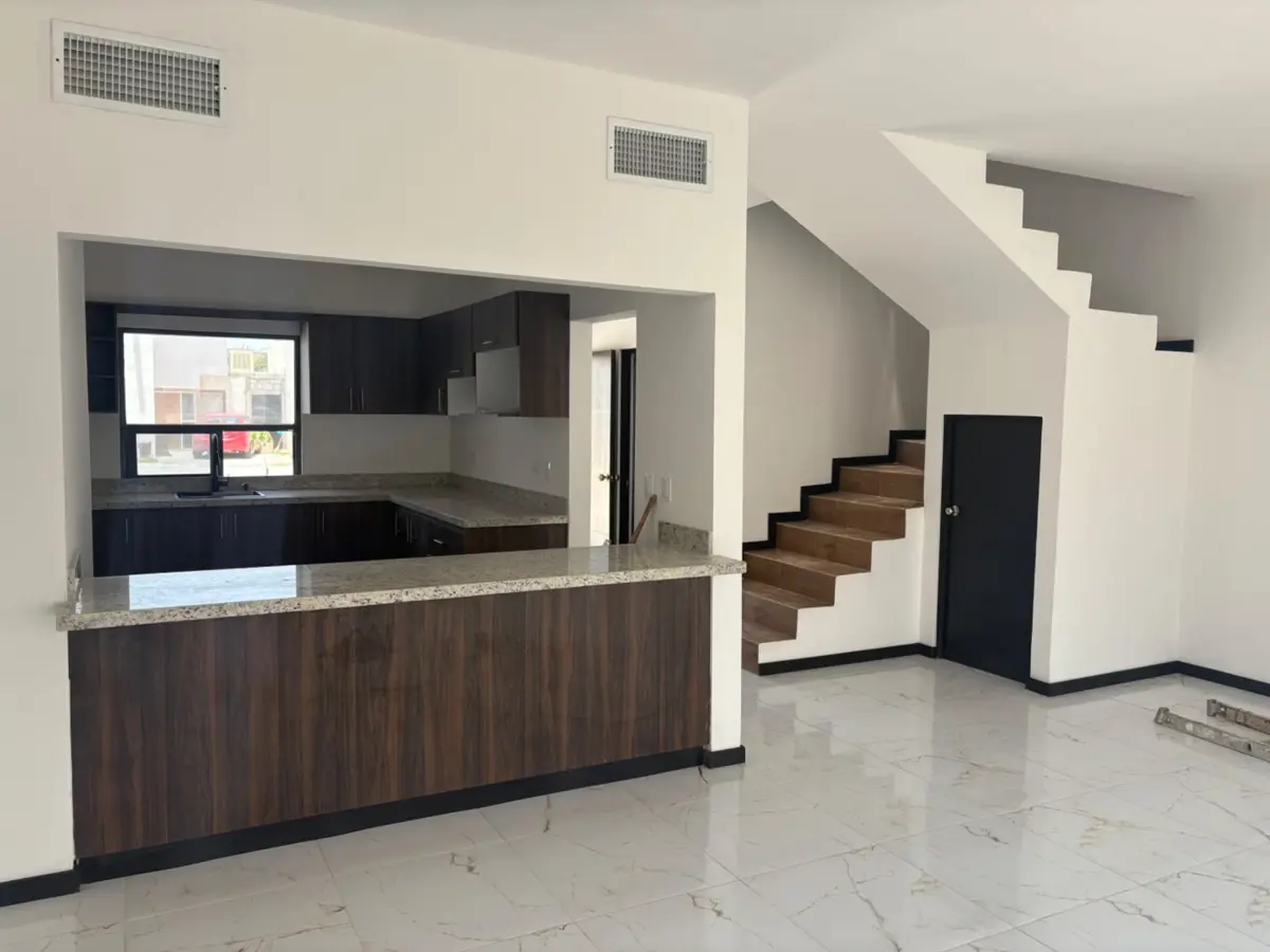 Casa en venta en Los Portones, Torreón — foto 1 de 15