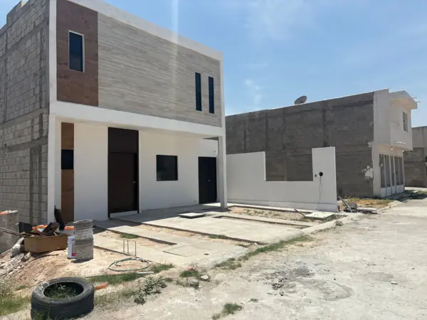 Casa en venta en Los Portones, Torreón — foto 2 de 15