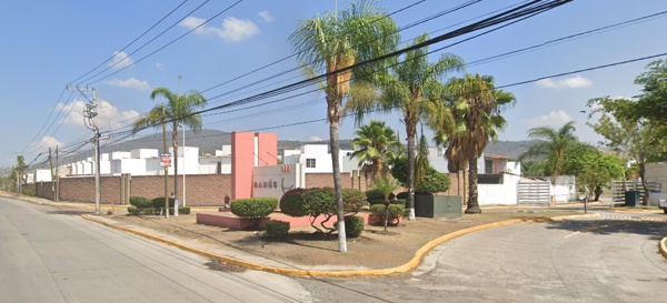 Casa en venta en Santa Cruz de las Flores, Tlajomulco de Zúñiga — foto 2 de 8
