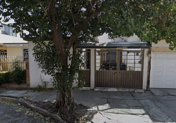 Casa en venta en Bosques del Valle 1a Sección, Coacalco de Berriozábal — foto 2 de 8