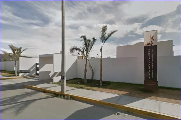 Casa en venta en Lomas del Chacón, Mineral de la Reforma — foto 3 de 24