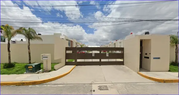Casa en venta en Lomas del Chacón, Mineral de la Reforma — foto 2 de 24