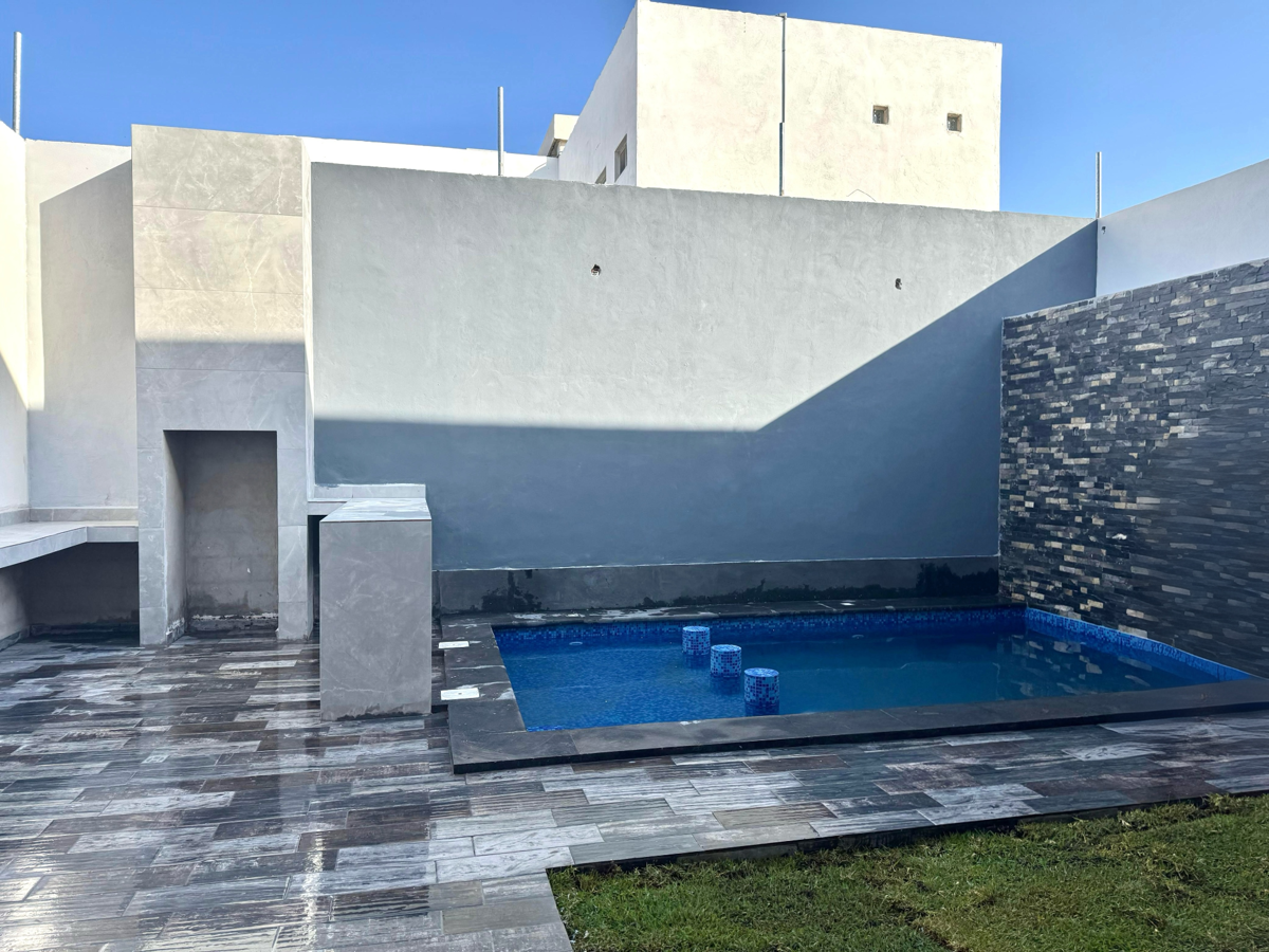 Casa en venta en Villas del Renacimiento, Torreón — foto 1 de 41