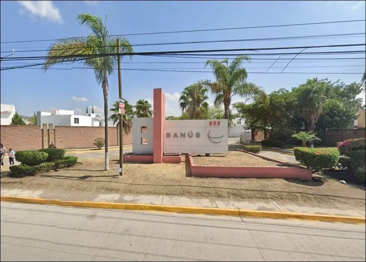 Casa en venta en Banús, Tlajomulco de Zúñiga — foto 1 de 15