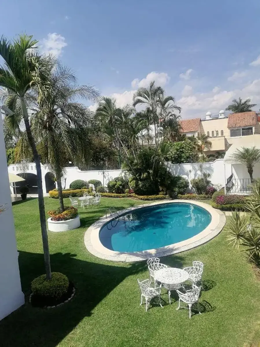 Casa en venta en Bosques de Palmira, Cuernavaca — foto 1 de 20
