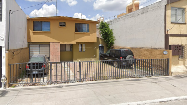 Casa en Venta en Colonia Cimatario