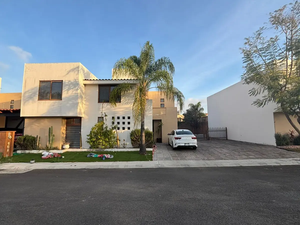 Casa en venta en Puerta Real, Corregidora — foto 1 de 15