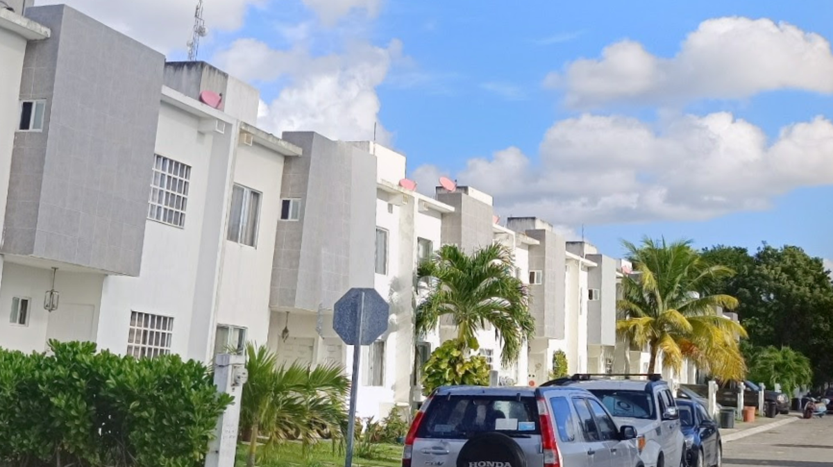 Casa en venta en Playa del Carmen, Solidaridad — foto 1 de 15