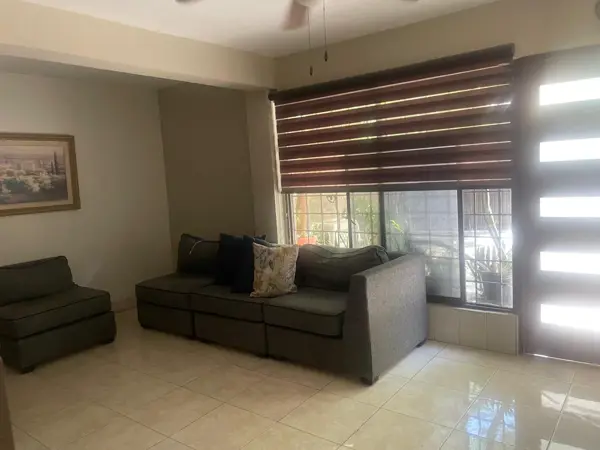 Casa en venta en Navarro, Torreón — foto 2 de 19