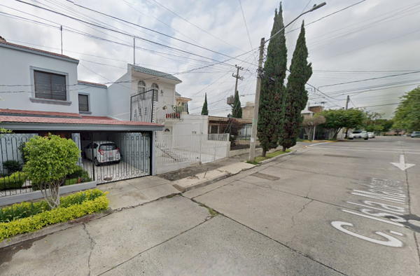 Casa en venta en Jardines de La Cruz 1a. Sección, Guadalajara — foto 2 de 10