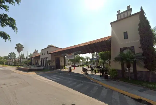 Casa en venta en Jardines de La Hacienda, Tonalá — foto 2 de 16