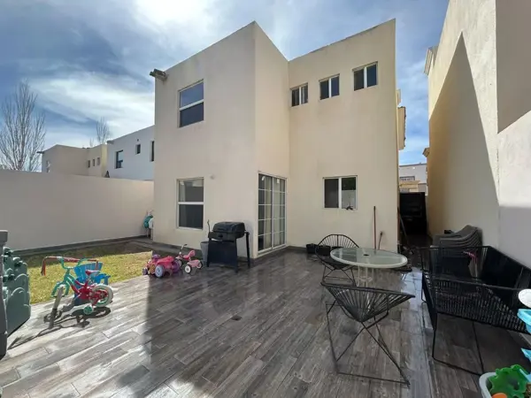 Casa en venta en La Sarzana, Juárez — foto 2 de 10